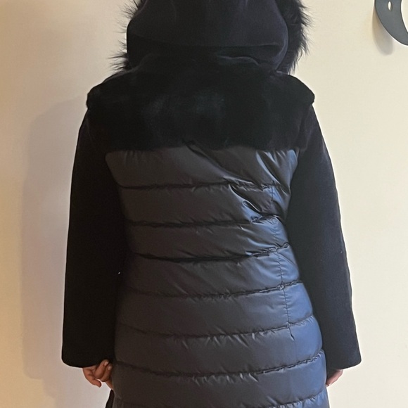 Elegant Navy Real Fur Hooded Jacket - Picture 4 of 12